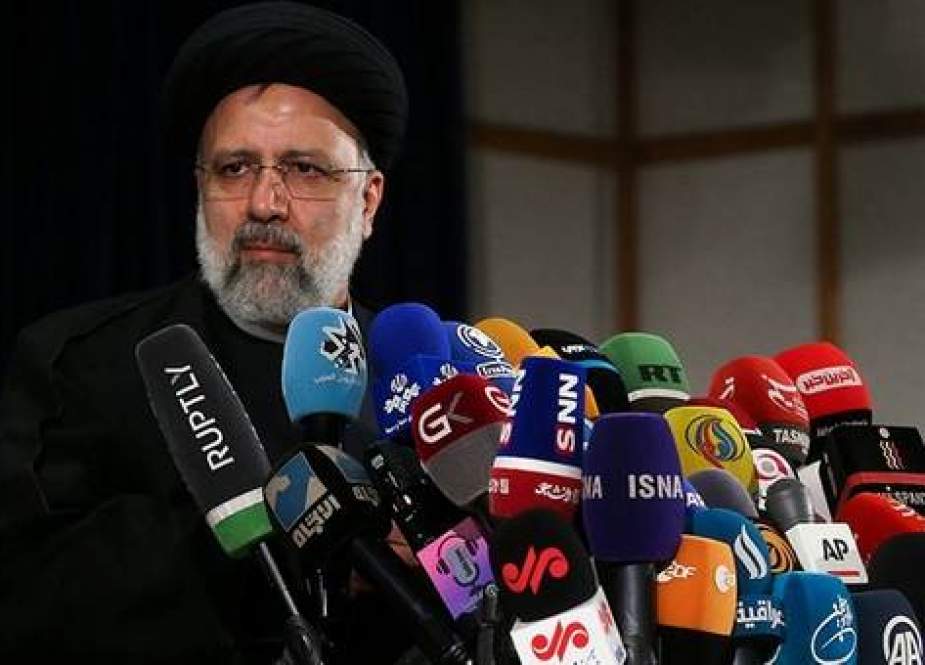 الرئيس الإيراني المنتخب يتحدث الاثنين في مؤتمر صحفي