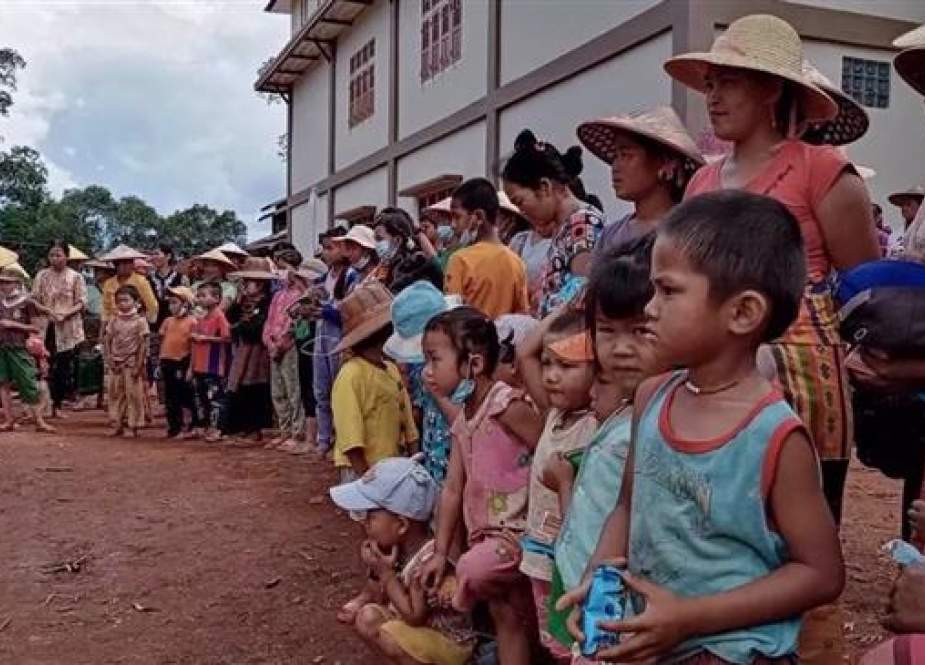 PBB Mengatakan Sekitar 230.000 Orang Mengungsi Akibat Pertempuran Di Myanmar 