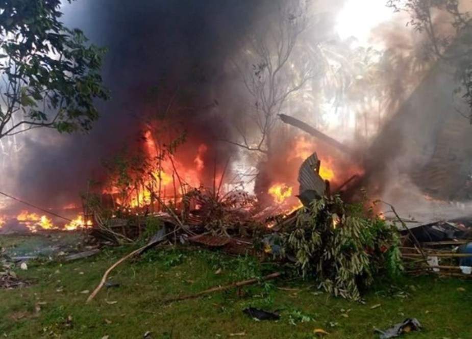 فلپائن میں فوجی طیارہ گر کر تباہ