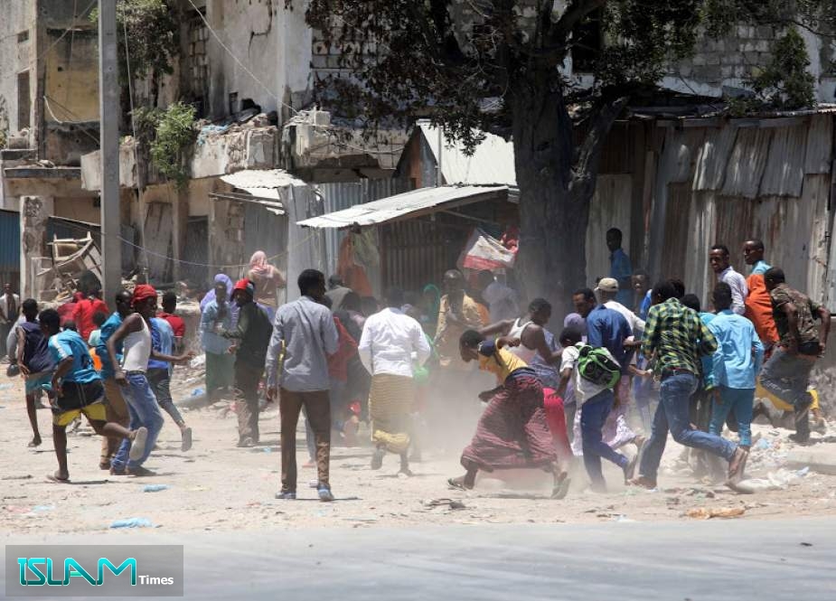 At Least 8 Killed in Police Convoy Bombing in Somalian Capital