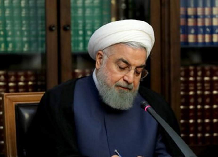 روحاني: ايران حققت تقدما لافتا في العلوم الانسانية رغم القيود والحظر