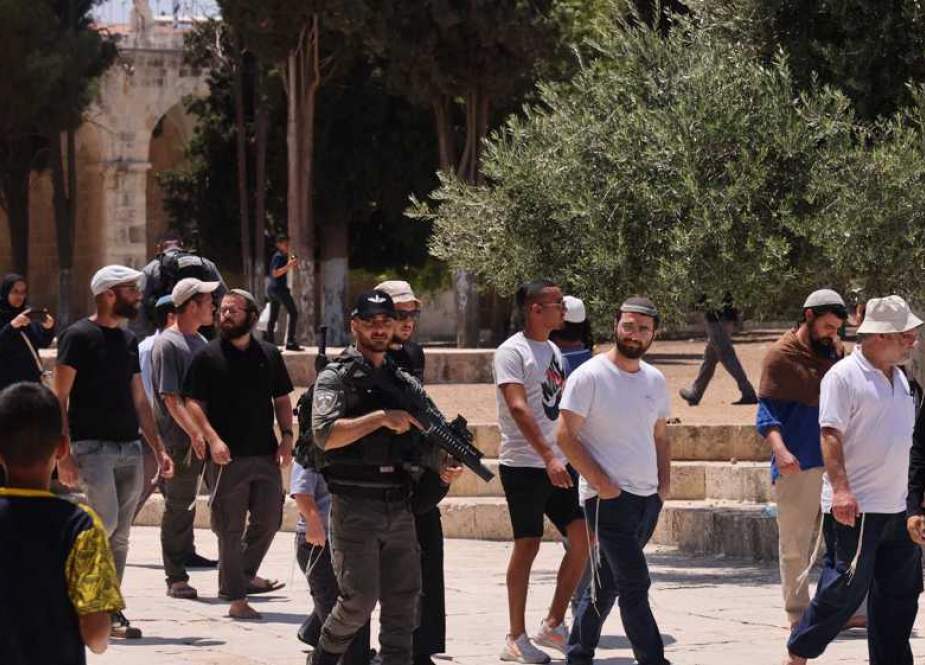 Ribuan Warga Palestina Mengadakan Salat Idul Adha Di Aqsa 