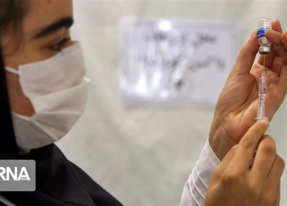 Vaksinasi COVID Iran Mencapai Rekor Tertinggi 400 Rb Per Hari