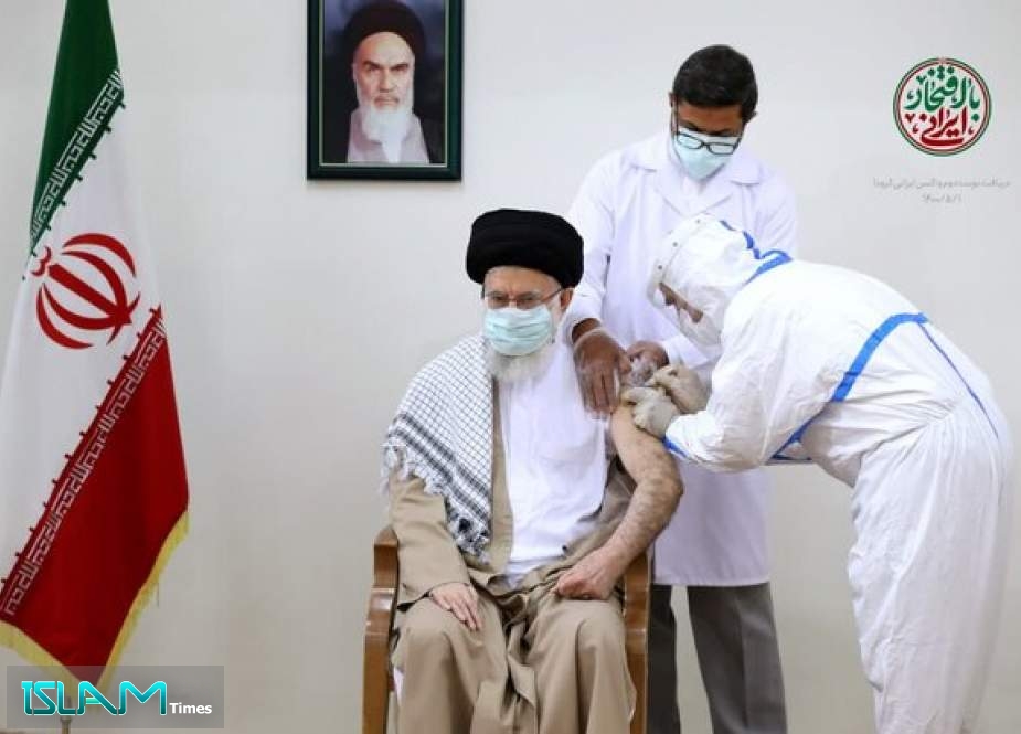 Ayatollah Khamenei Receives 2nd Dose of Iranian-Made COVID-19 Vaccine