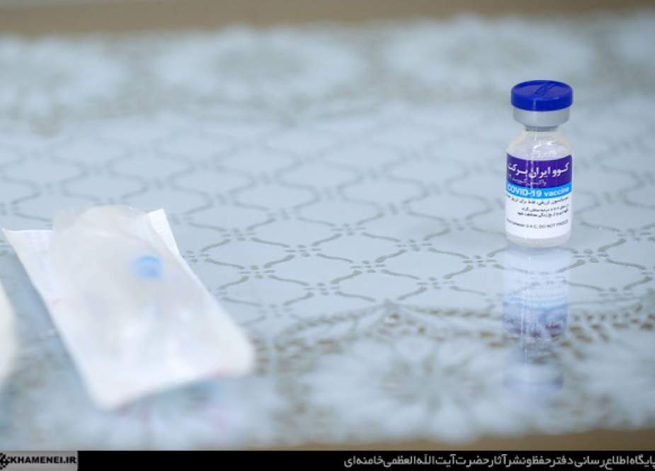 قائد الثورة يتلقى الجرعة الثانية من اللقاح الايراني المضاد لكورونا