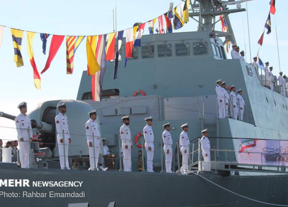 Armada Angkatan Laut Iran Tiba Di St. Petersburg