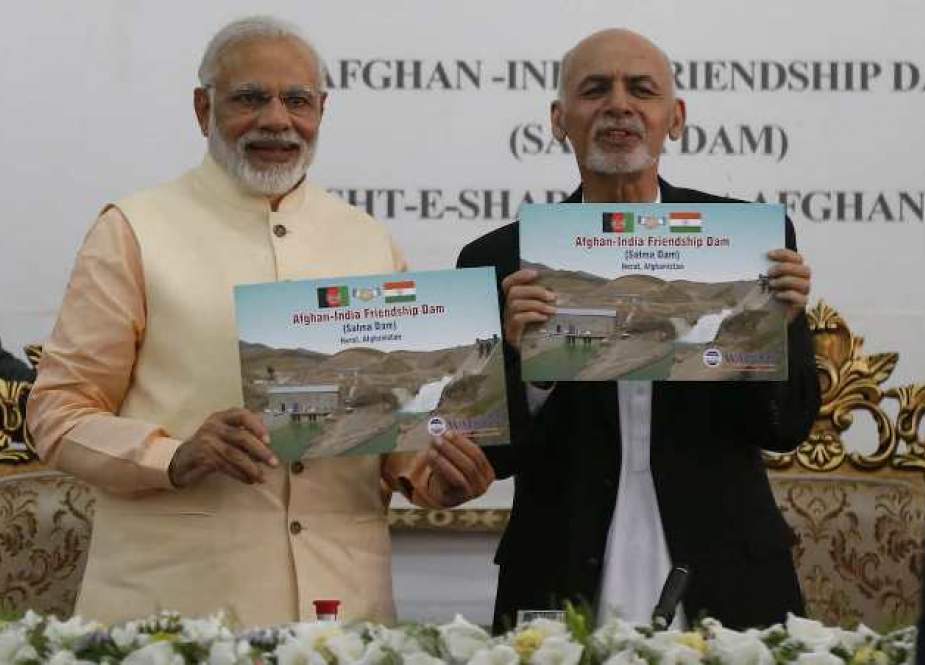 Perdana Menteri Modi dan Presiden Ghani (The Interpreter).