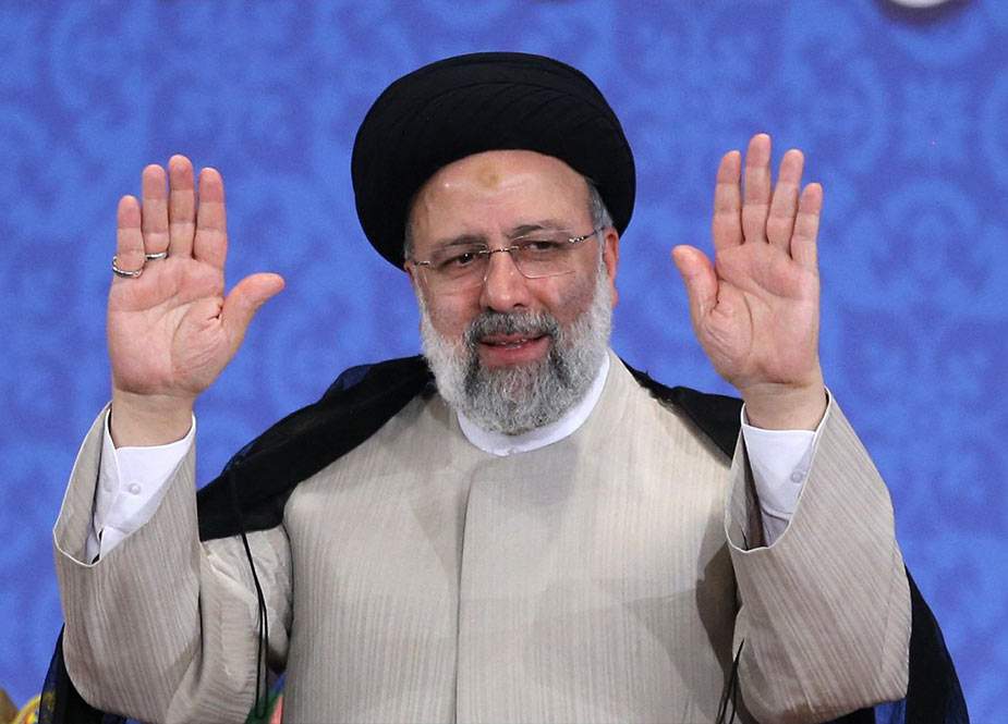 İran prezidenti ilk rəsmi görüşünü keçirib