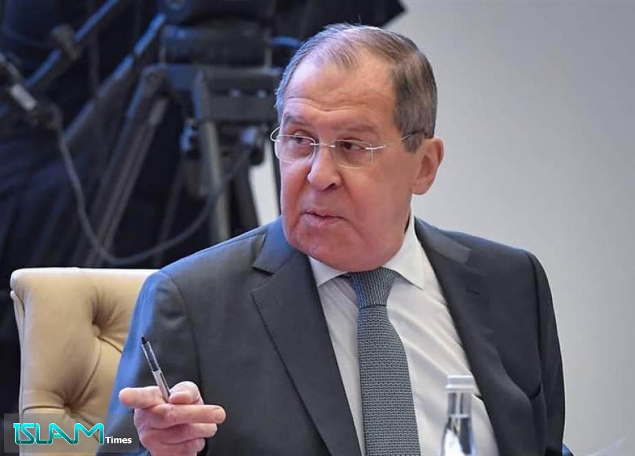 Lavrov Slams West’s Unfounded Attacks against Russian Vaccines