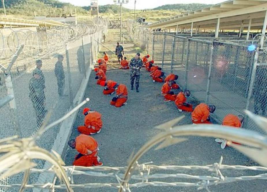 عشرات النواب الأمريكيين يدعون بايدن لإغلاق سجن غوانتانامو