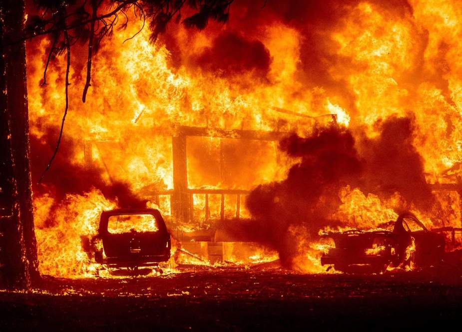 کشته شدن ۱۰ مهاجر در تگزاس/آتش سوزی گسترده در کالیفرنیا