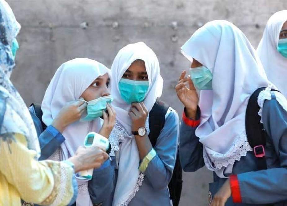 کورونا وائرس کے باعث پنجاب میں اسکولز بند کرنے کا فیصلہ