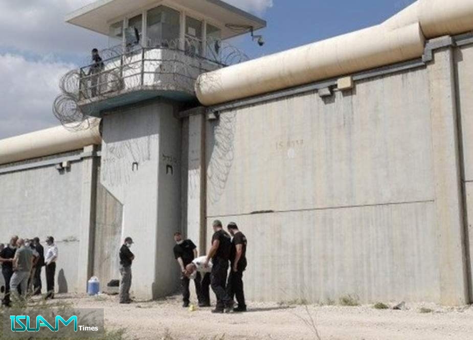 Palestinian Official Warns of Revolt in Israeli Prisons After Jailbreak
