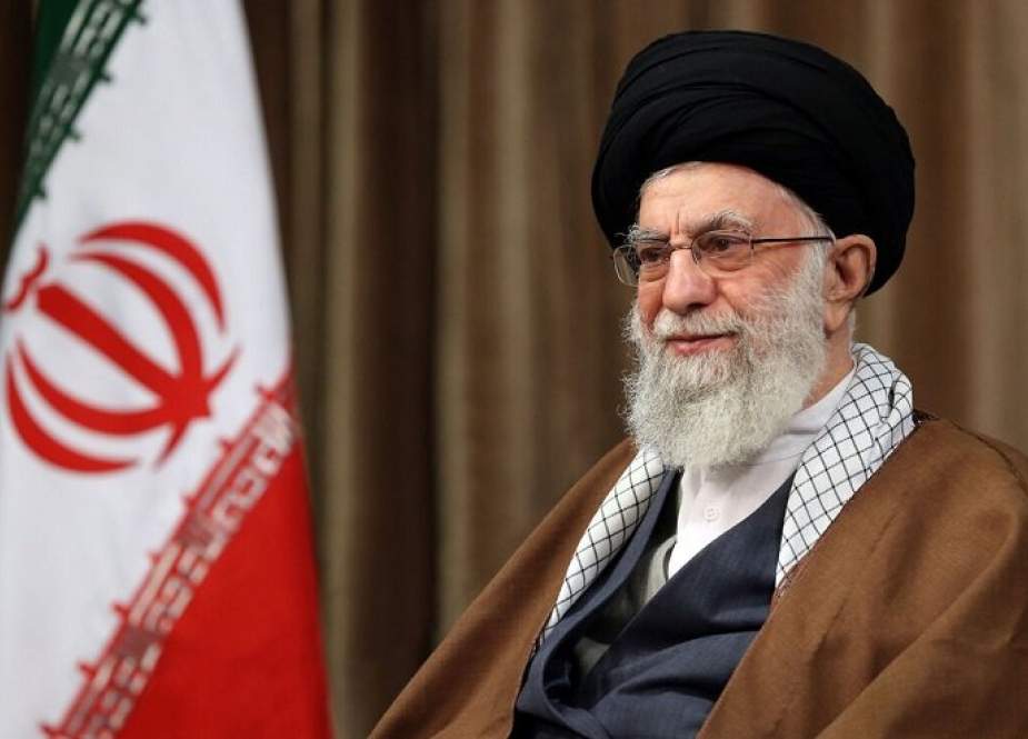 قائد الثورة الاسلامية يهنئ بالعودة المظفرة للمجموعة البحرية الايرانية 75