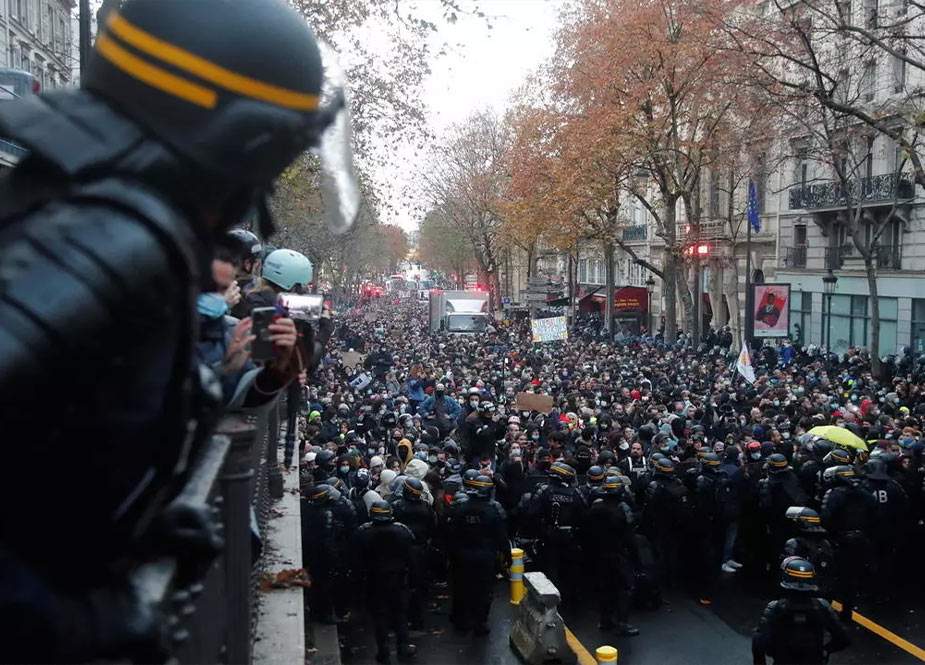 Parisdə keçirilən mitinqdə 100-ə yaxın aksiyaçı saxlanılıb