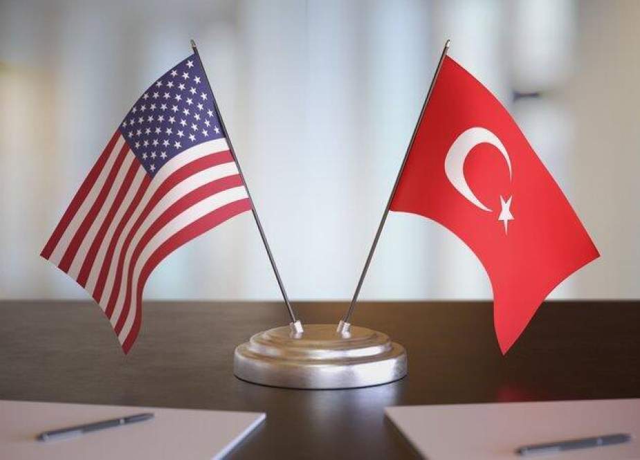 Menhan Turki: Turki dan AS Berusaha Menyelesaikan Masalah di Afghanistan