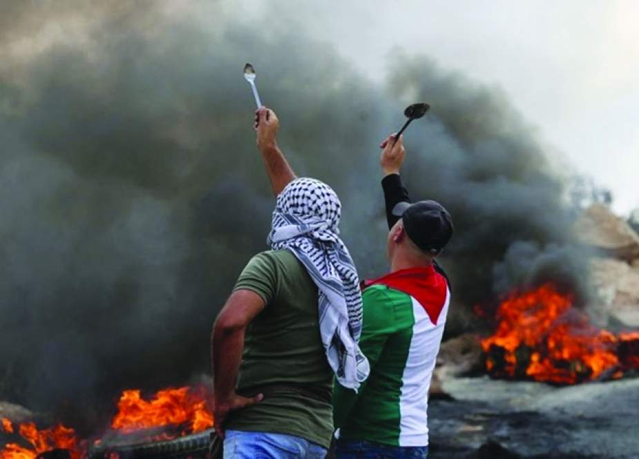 قطاع غزة تحت القصف.. وإضراب شامل بالضفة الغربية