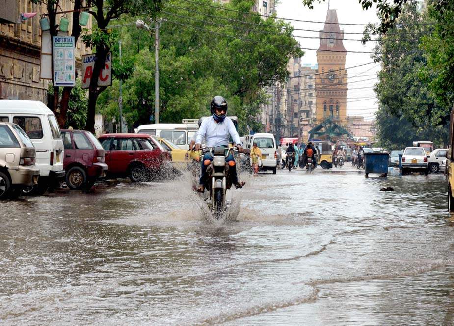 ایڈمنسٹریٹر کراچی کی ممکنہ بارشوں کی پیش نظر ہنگامی اقدامات کی ہدایت