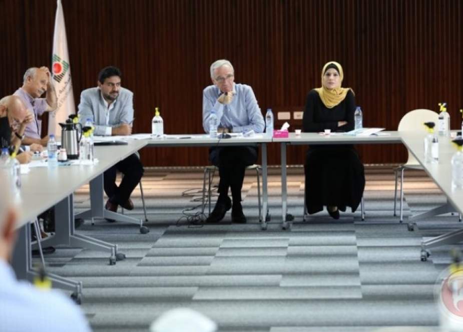 فلسطين.. لجنة الانتخابات تجتمع مع ممثلي الفصائل في الضفة
