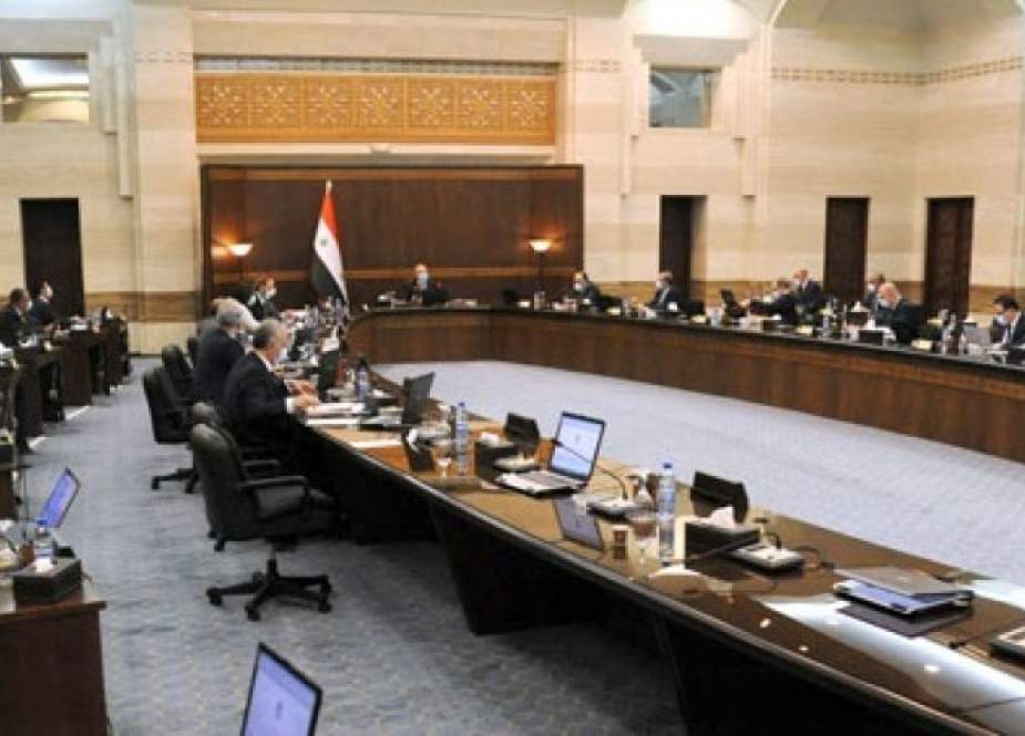 الحكومة السورية تؤكد العمل على تحسين وضع الكهرباء