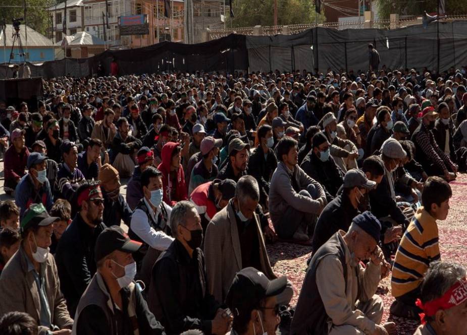مقبوضہ کشمیر کے سرحدی ضلع کرگل میں امام خمینی میموریل ٹرسٹ کے زیر اہتمام جلوس عزاء برپا