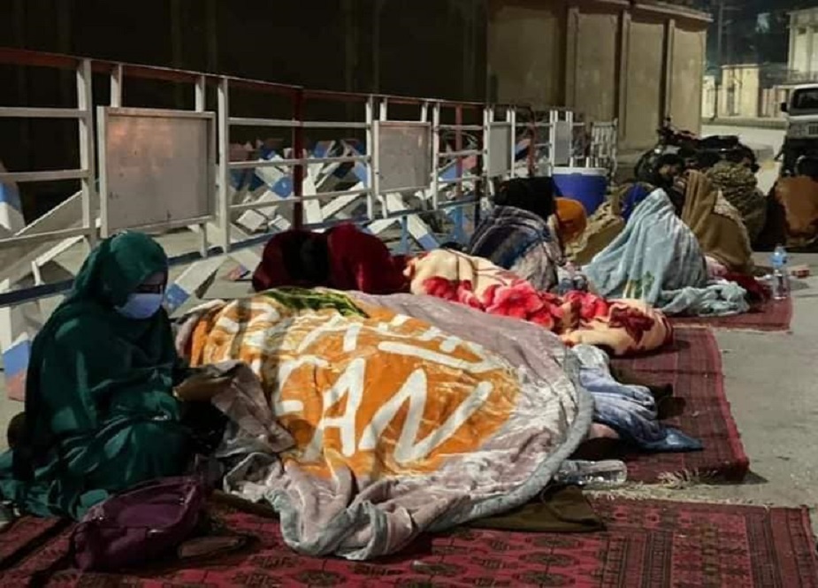 کوئٹہ، ریڈ زون کے باہر بچوں کی میتوں کے ہمراہ ورثاء کا دھرنا جاری