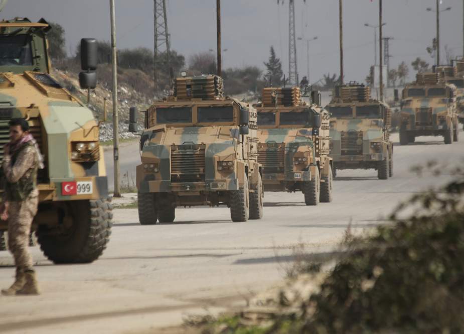 Konvoi Militer Turki Jadi Target Serangan IED di Luar Idlib, Dilaporkan Ada yang Cedera