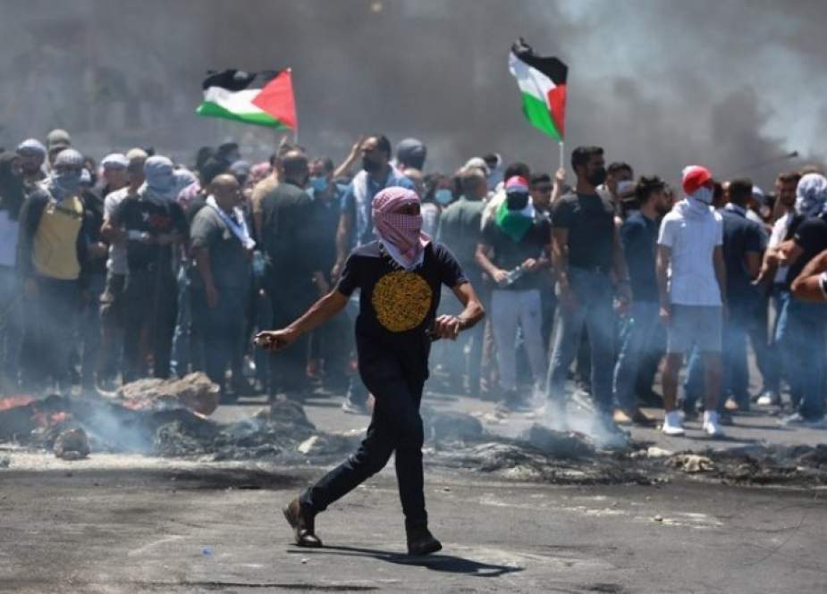 إصابة أكثر من 40 فلسطينيا في مواجهات مع القوات الصهيونية بالضفة المحتلة