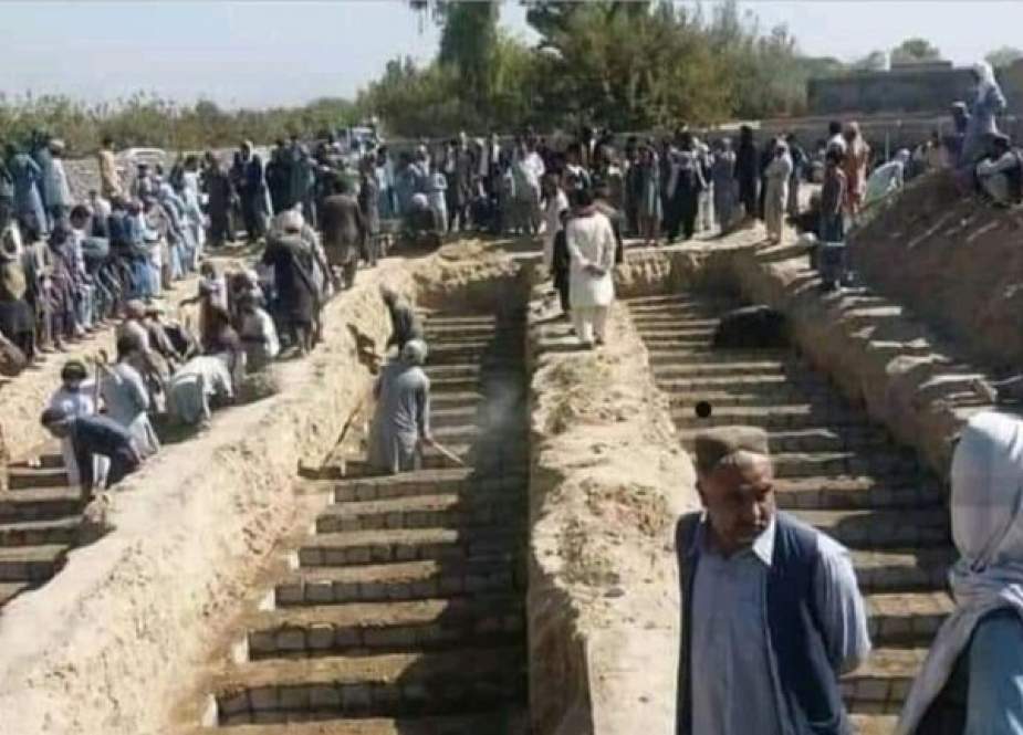 ISIS Klaim Bertanggung Jawab atas Serangan Bunuh Diri Mematikan di Masjid di Afghanistan Selatan