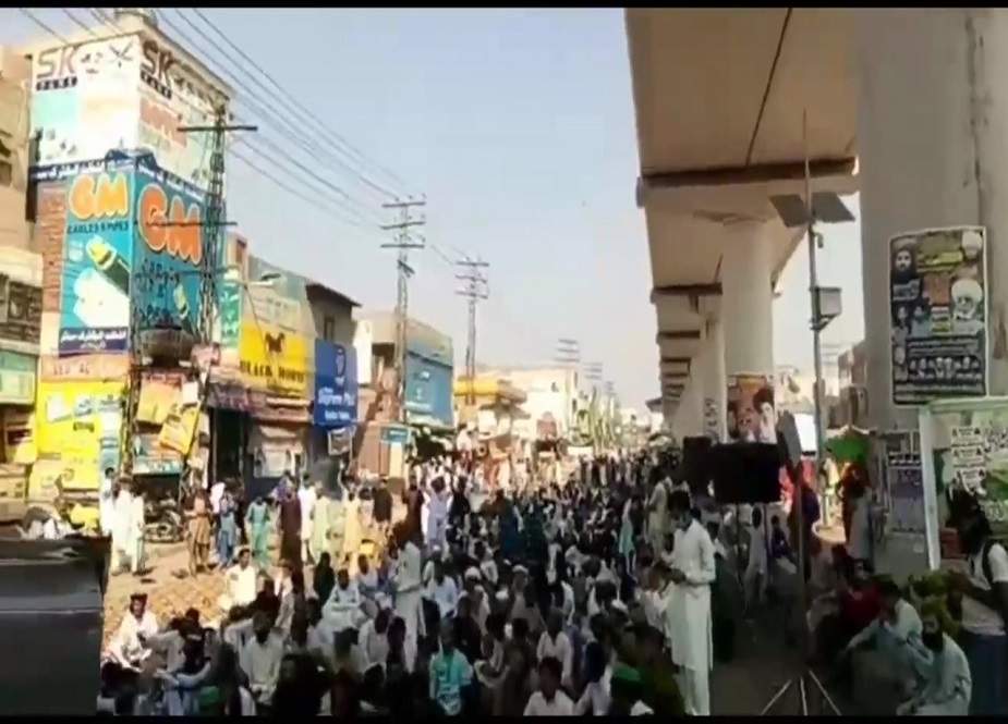 تحریک لبیک کا لاہور میں دھرنا جاری، حکومت مخالف شدید نعرے بازی