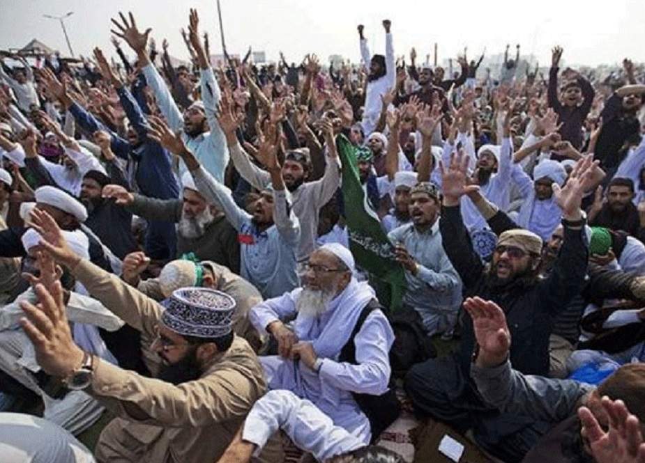 پنجاب پولیس کا مریدکے میں کالعدم جماعت کے دھرنے پر چڑھائی کا فیصلہ
