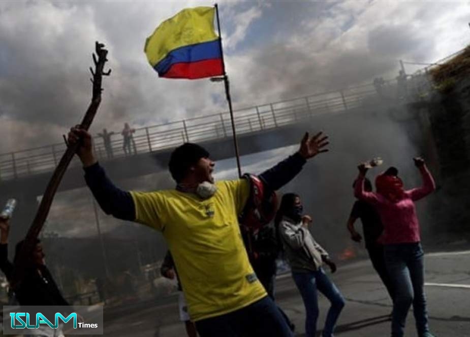 Ecuador Demonstrators Block Some Roads, Dozens Arrested