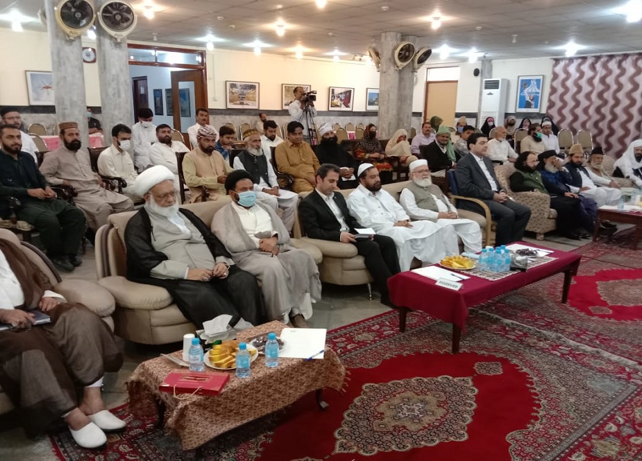 لاہور، خانہ فرہنگ ایران کے زیر اہتمام وحدت مذاہب اسلامی کانفرنس سے علماء و زعماء نے خطاب کیا