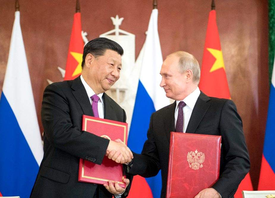 Putin Çin lideri ilə beynəlxalq gündəmi müzakirə etdi