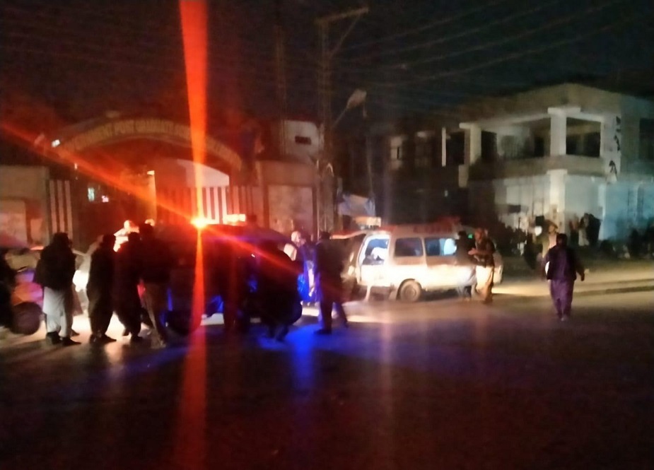 کوئٹہ، سائنس کالج کے باہر بم دھماکے کے بعد کے مناظر