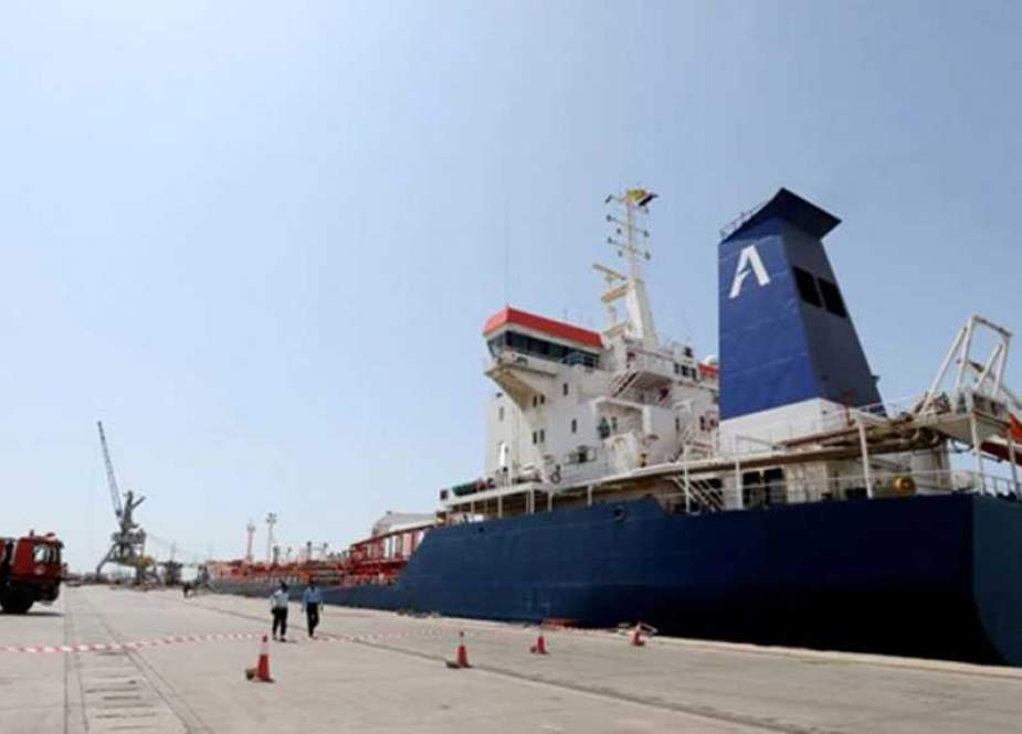 Koalisi yang Dipimpin Saudi Mencegah Kapal Bahan Bakar Lain Berlabuh di Pelabuhan Yaman