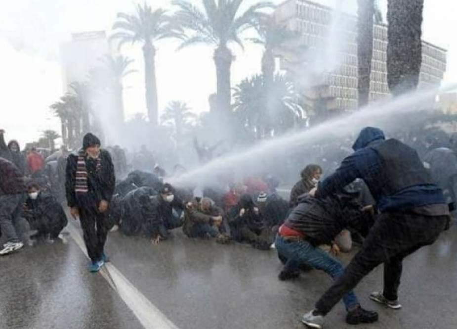 تونس.. ردود داخلية غاضبة من قمع تظاهرات ذكرى الثورة