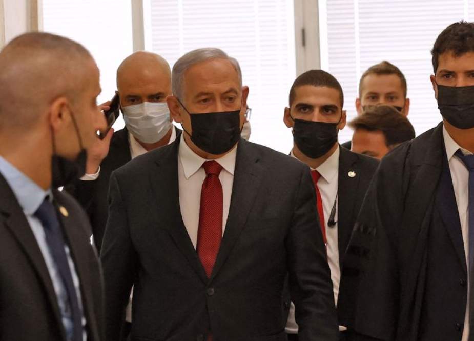 Laporan: Netanyahu Tawar-menawar Pembelaan dalam Kasus Korupsi untuk Menghindari Penjara dan Pengucilan Politik