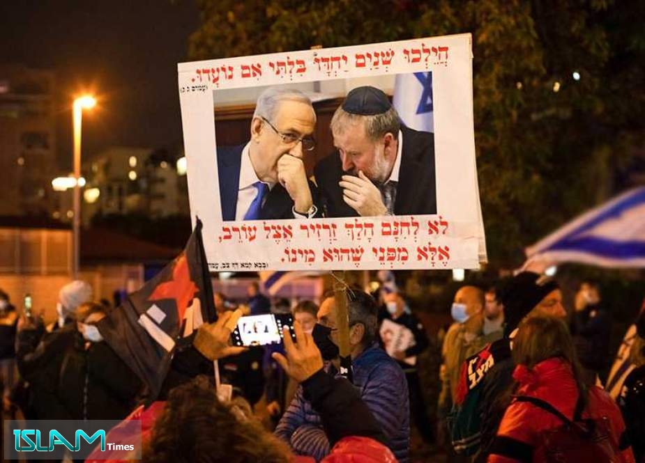 “Israelis” Oppose Netanyahu Plea Deal