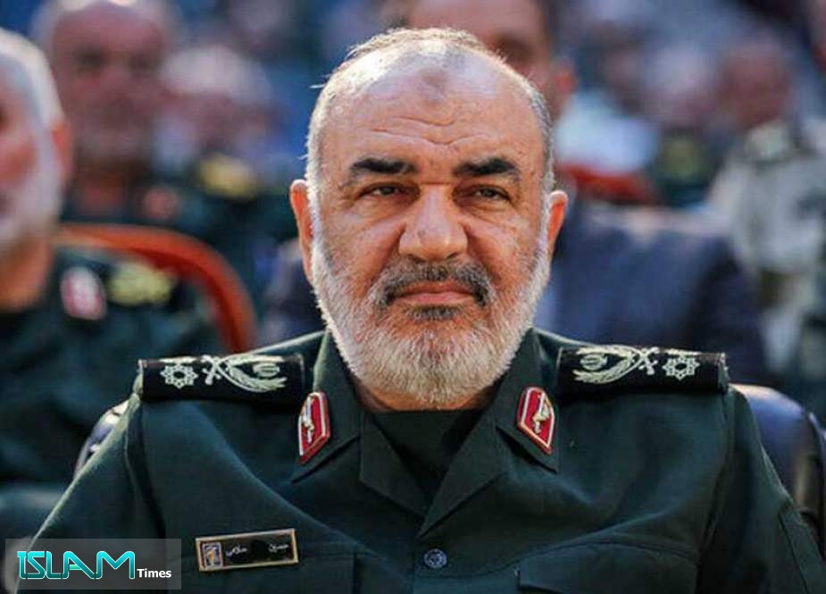 Iran Stood against US-allies Pressures Gloriously: IRGC Commander