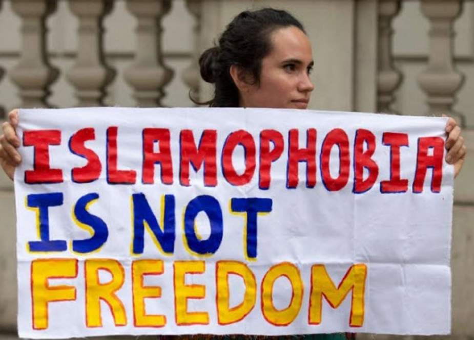افزایش فشارها بر مسلمانان در آمریکا/ از جاسوسی تا اقدامات اسلام هراسانه