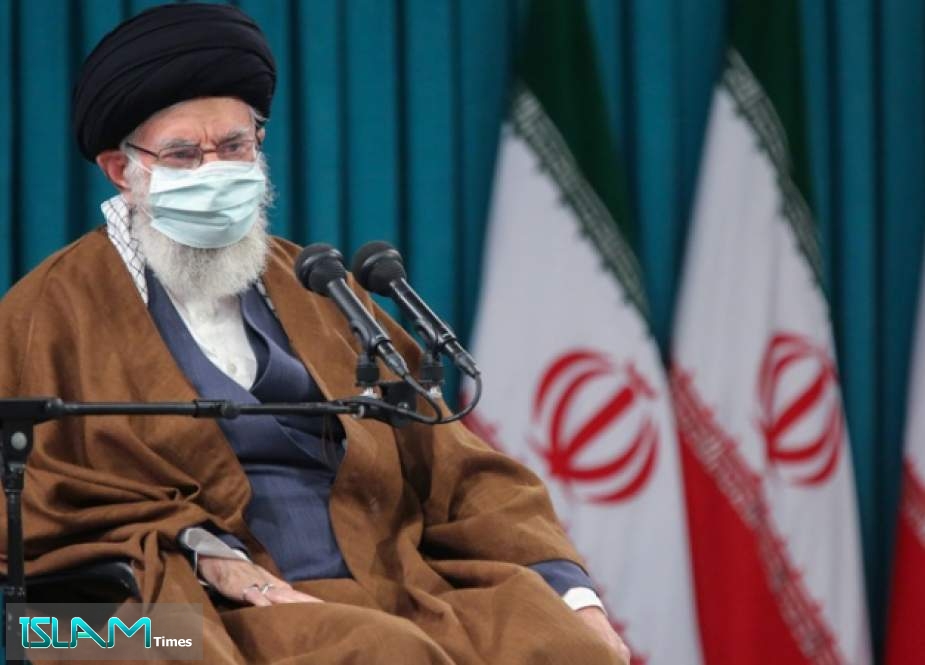 Ayatollah Khamenei: Negotiators Will Resist against Excessive Demands