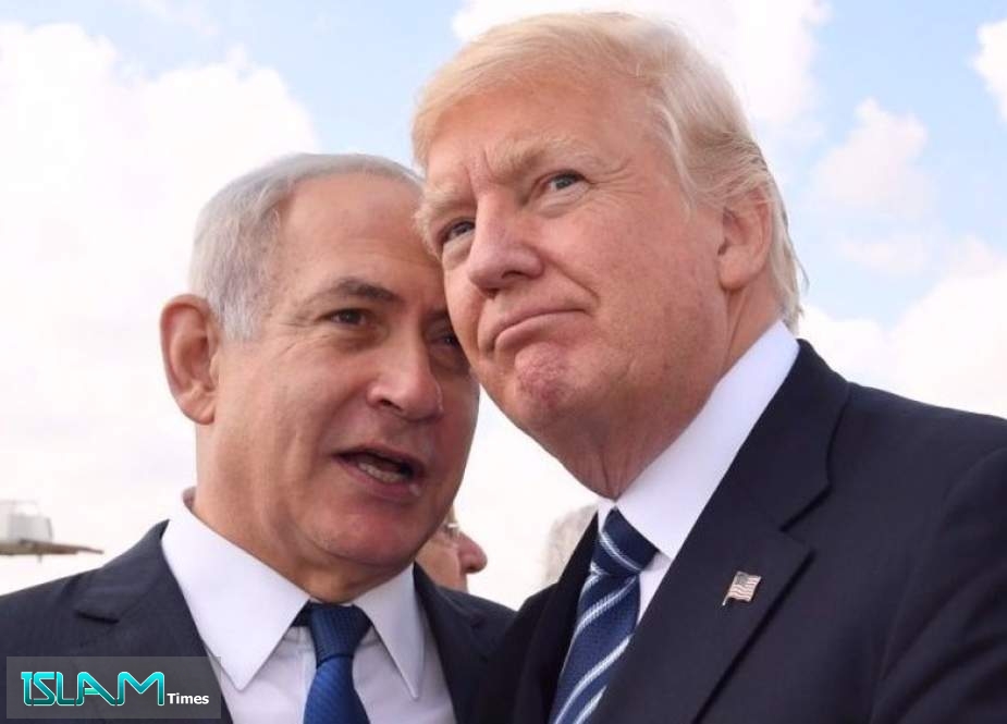 Former Israeli prime minister Benjamin Netanyahu (L) and ex-US president Donald Trump