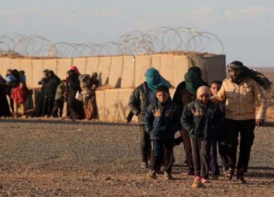 سوريا.. عائلات جديدة تغادر مخيم الركبان نحو حمص