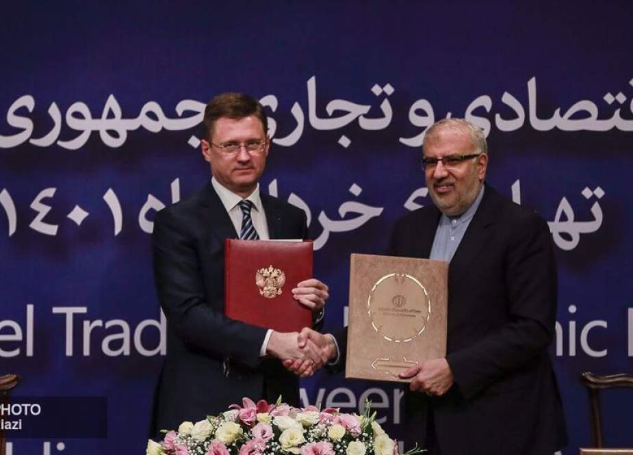 Iran dan Rusia Menandatangani MoU Besar tentang Energi dan Hubungan Perbankan