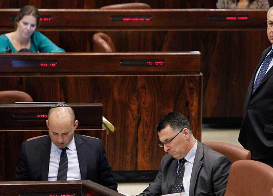 Jajak Pendapat: Tidak Ada Blok Parlemen “Israel” yang Mendapatkan Mayoritas untuk Membentuk Pemerintahan yang Stabil