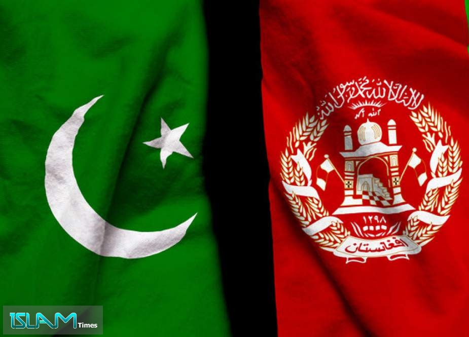 Pakistan Foreign Minister Calls for Easing Sanctions on Afghanistan