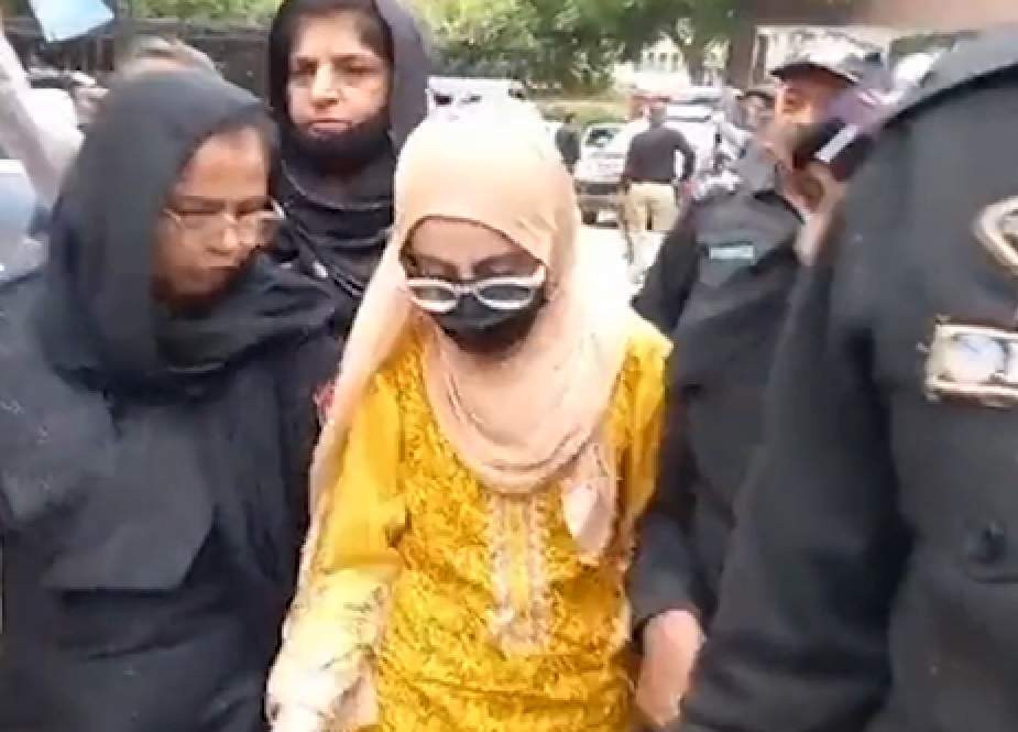 دعا زہرا کو کراچی میں میڈیکل بورڈ کے سامنے پیش کر دیا گیا