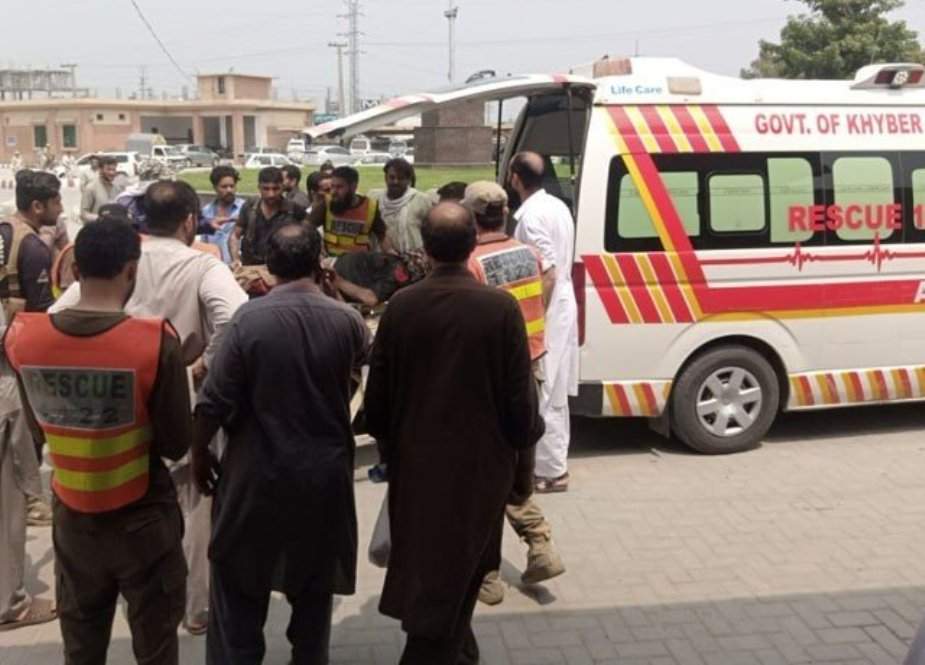 مردان میں پولیس چوکی پر بم دھماکہ، اہلکار شہید، 4 زخمی