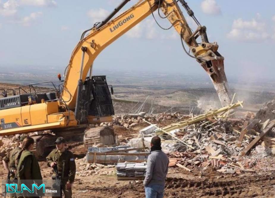 Israeli Military Demolishes Homes of Palestinian Prisoners